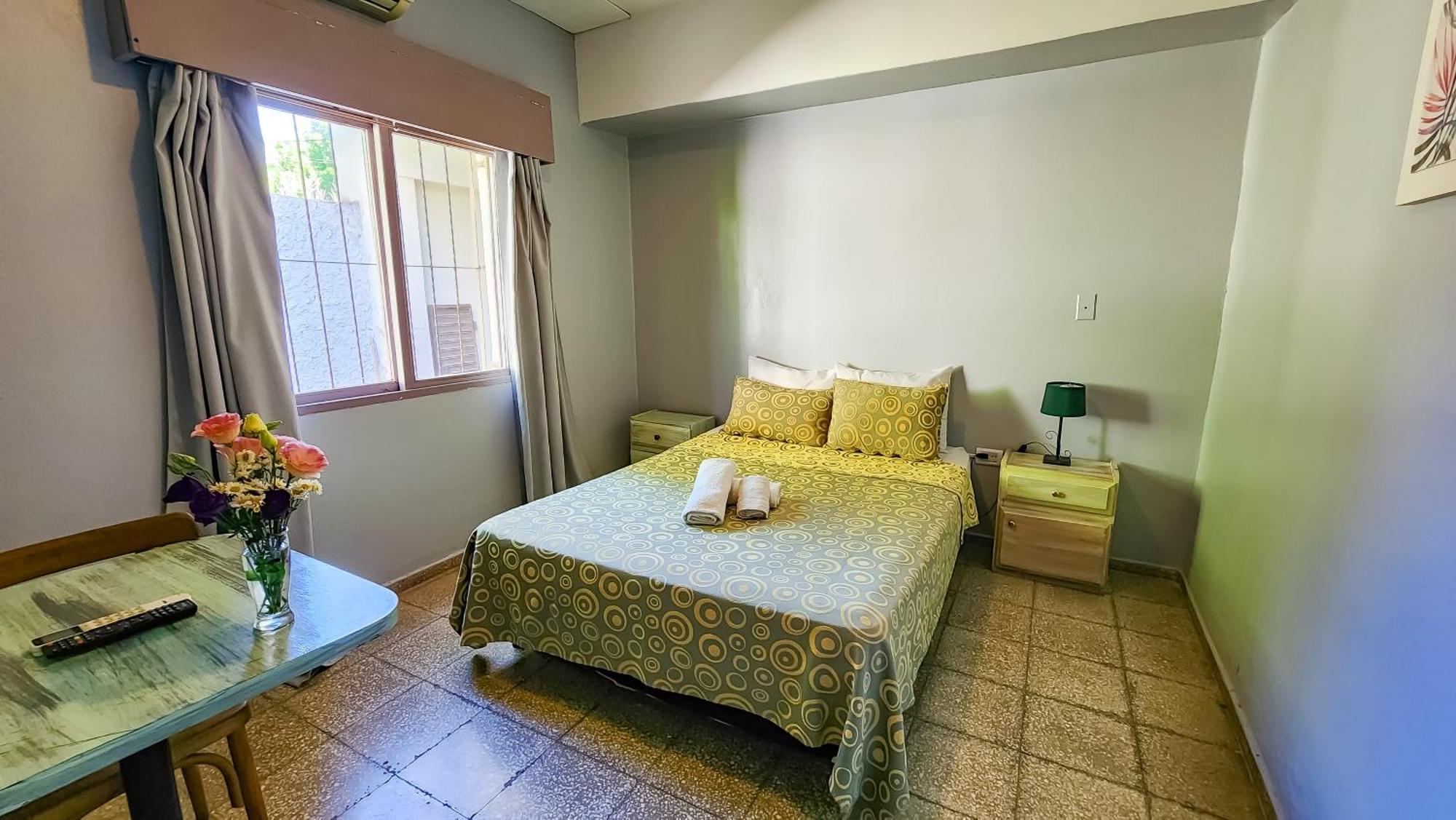Hotel Juan B Justo Mendoza Habitación foto